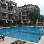 Sea Breeze. Апартамент Созопол