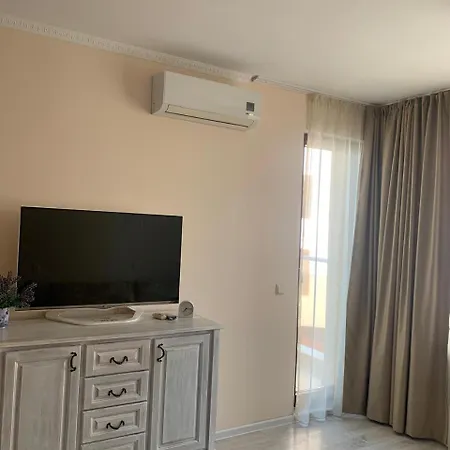 Sea Breeze. アパート *